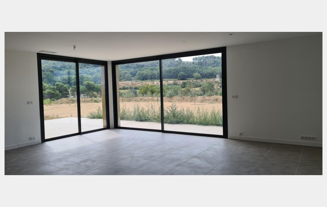 La Nerthe immobilier : Maison / Villa | LES PENNES-MIRABEAU (13170) | 150 m2 | 2 200 € 